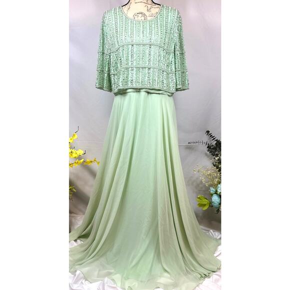 Mac Duggal  Green Chiffon Gown w/ Fully Beaded 3/4 Sleeves Size 16 - Picture 9 of 16